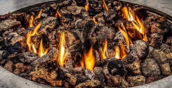 Alemi ateşe veren bozguncular tayfası…